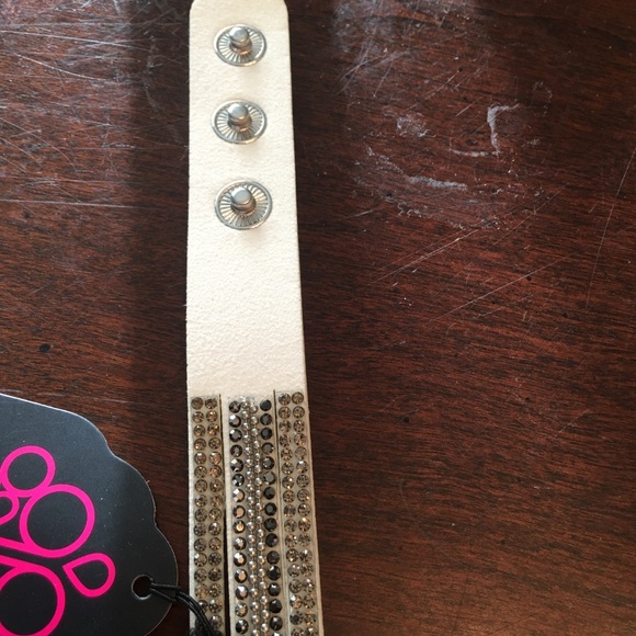 NWT Double Wrap - Picture 3 of 4